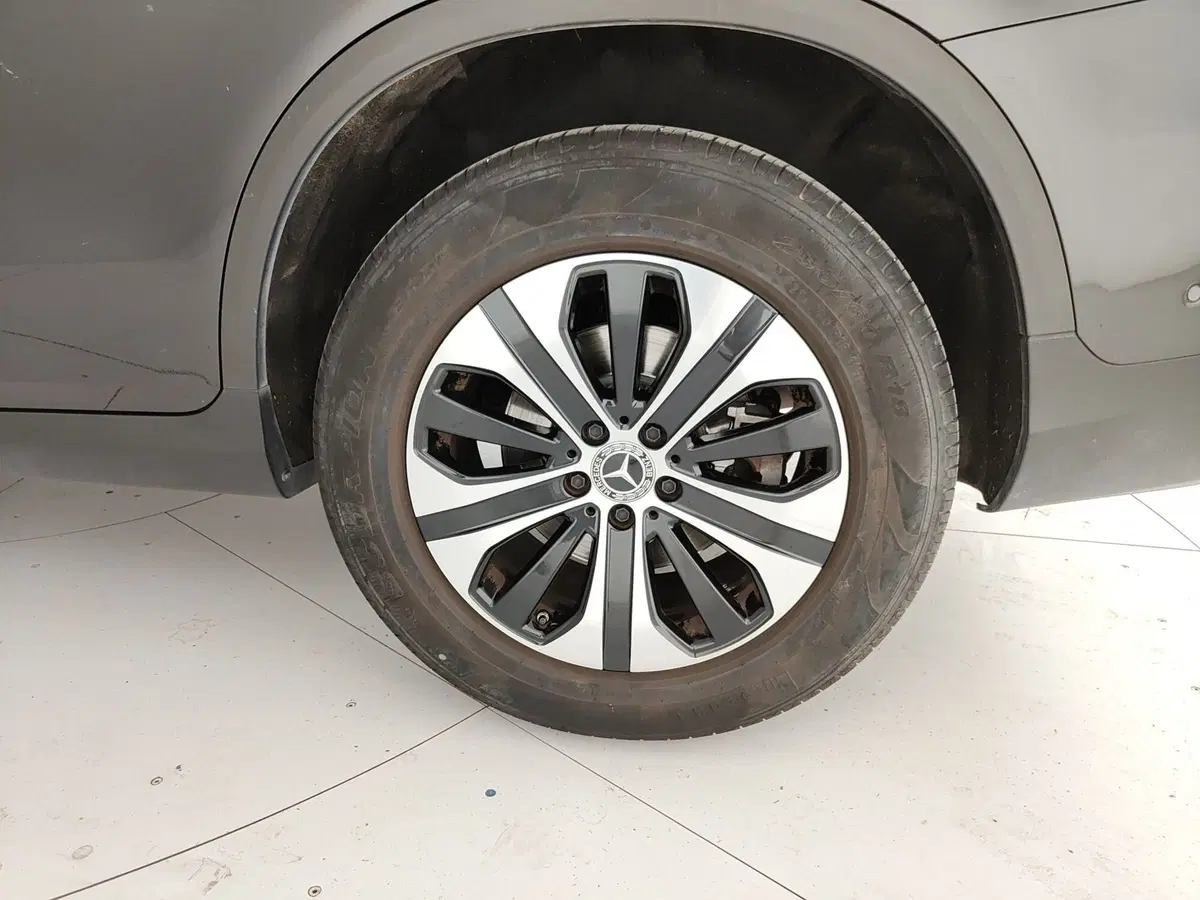 Mercedes-Benz GLC SUV usata a Caserta (12)