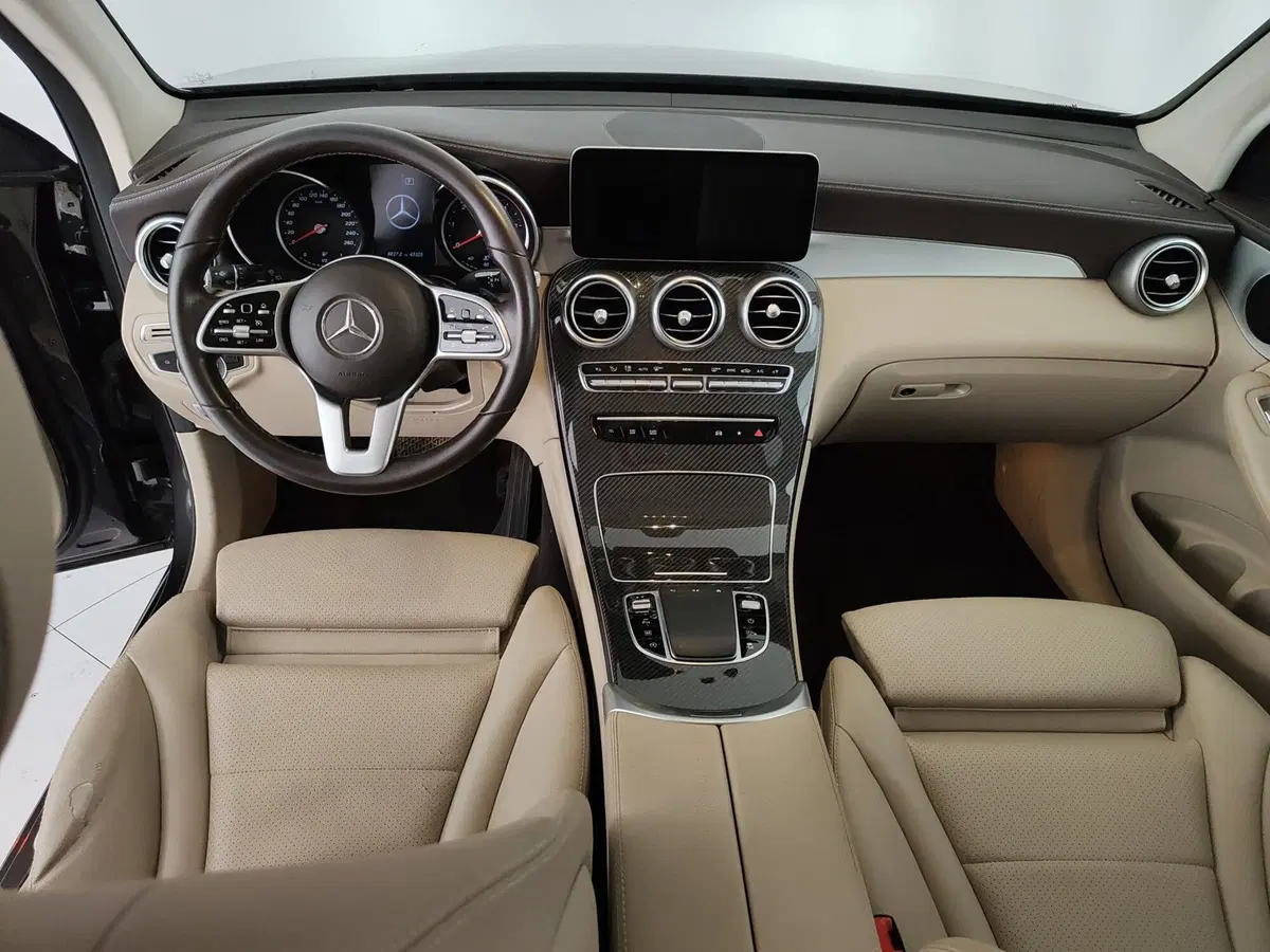 Mercedes-Benz GLC SUV usata a Caserta (16)