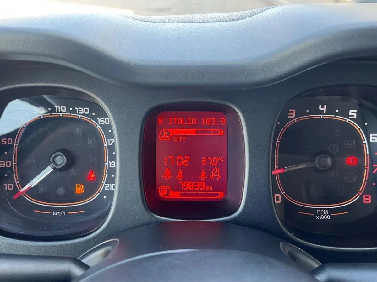 Fiat Panda usata a Ragusa (8)