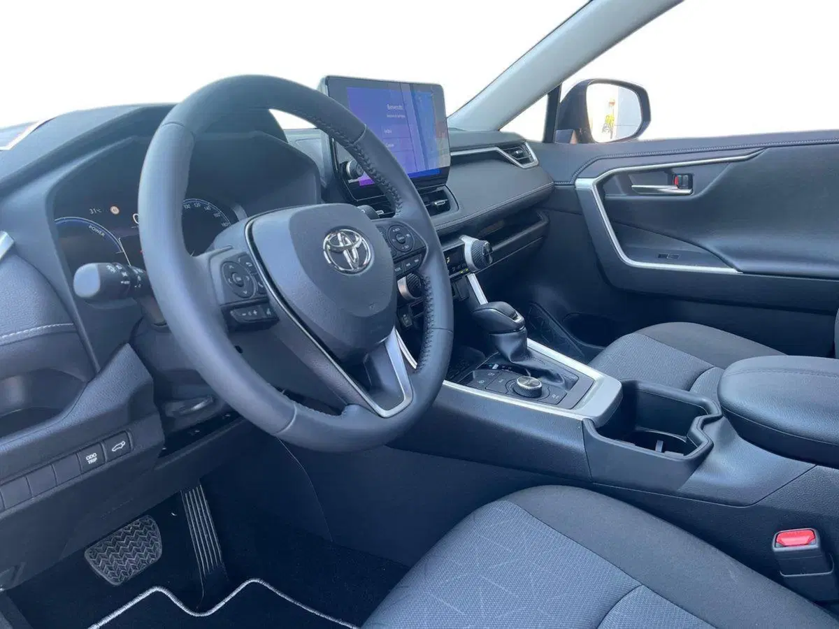 Toyota Rav4 nuova a Catania (7)