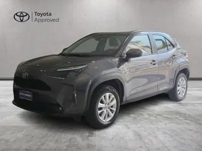Toyota Yaris Cross Active fwd 115cv e-cvt del 2023 usata a Misterbianco