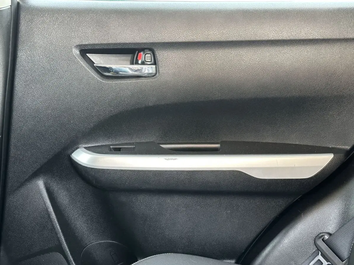 Suzuki Vitara usata a Pistoia (13)
