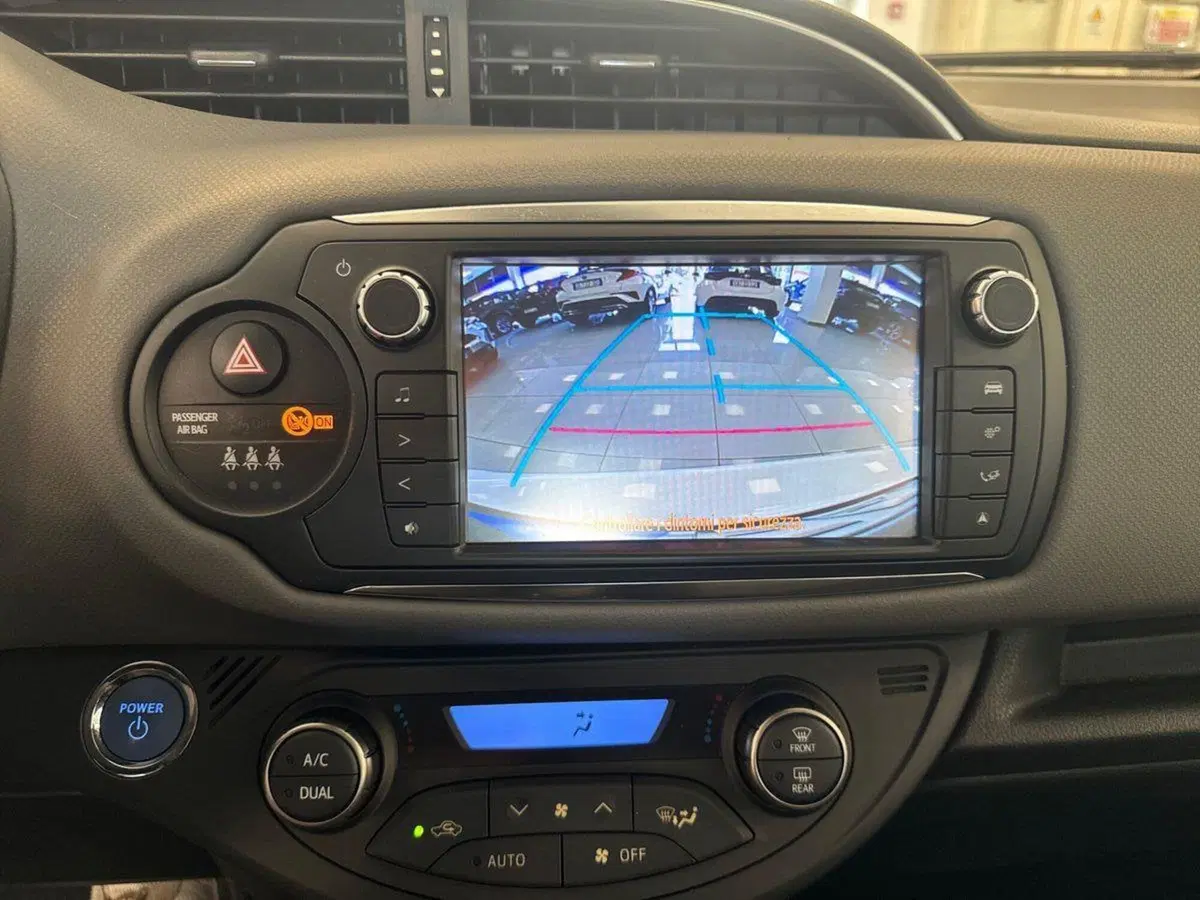 Toyota Yaris usata a Prato (16)