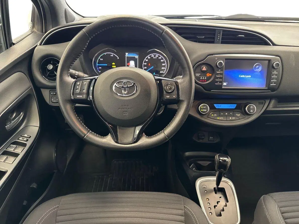 Toyota Yaris usata a Prato (8)