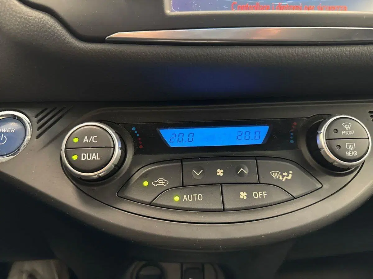 Toyota Yaris usata a Prato (12)
