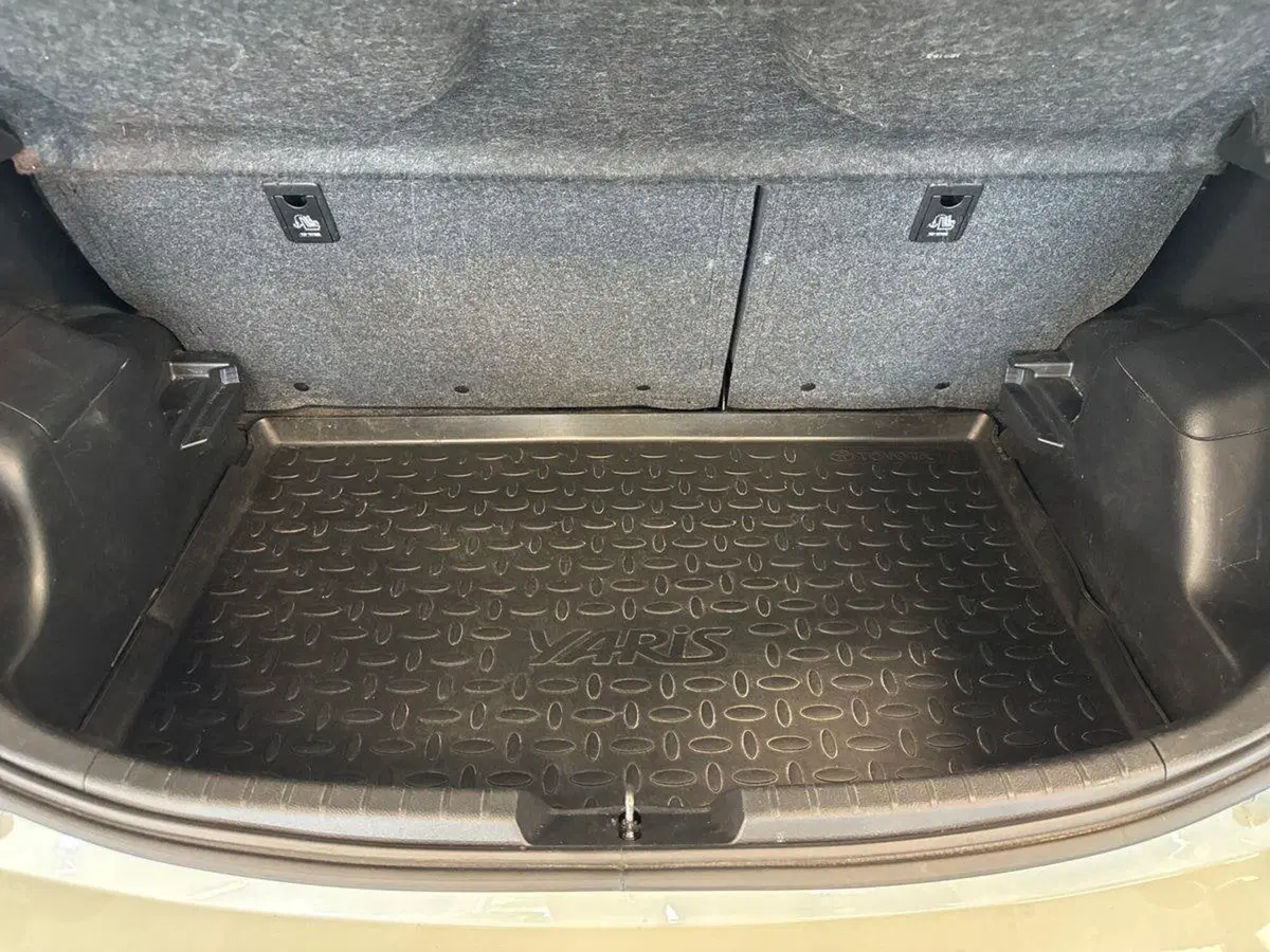 Toyota Yaris usata a Prato (13)