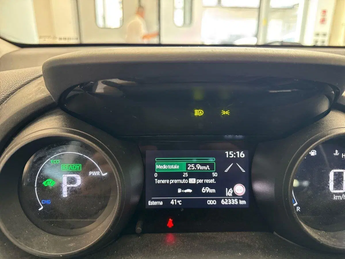 Toyota Yaris usata a Prato (13)
