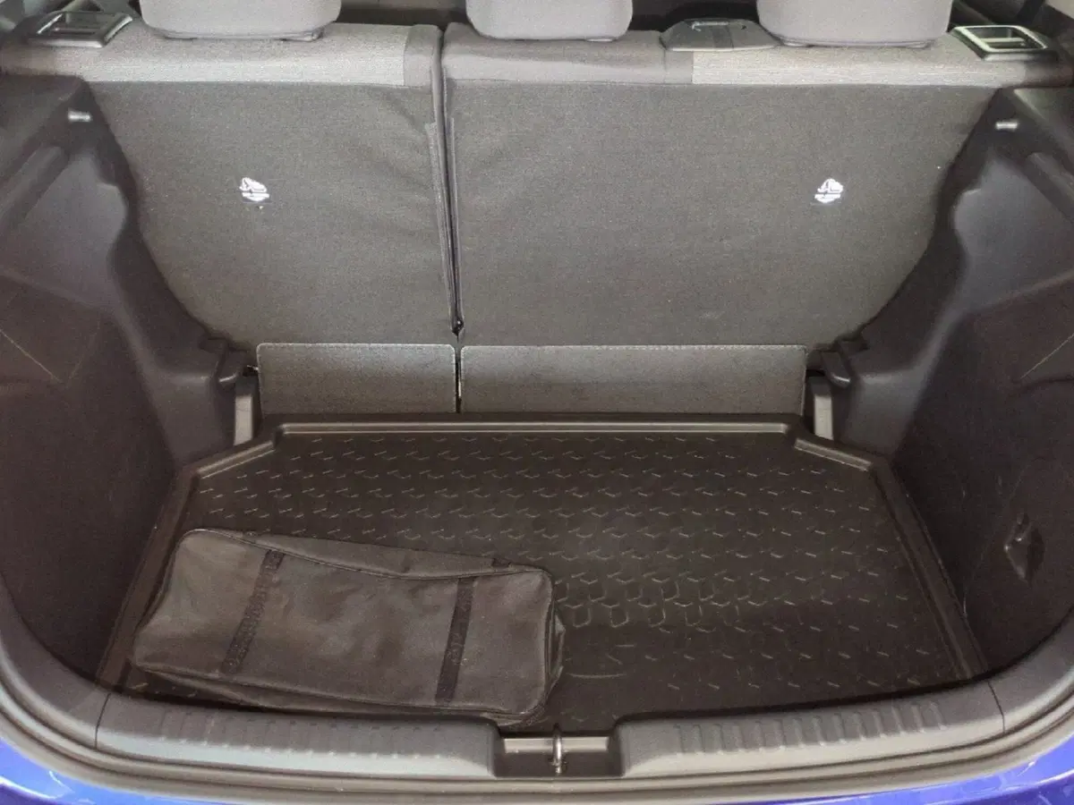 Toyota Yaris usata a Milano (11)