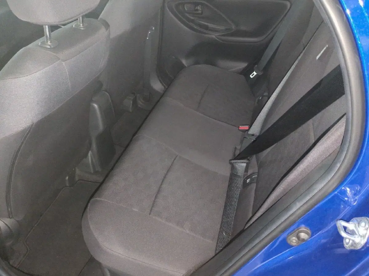 Toyota Yaris usata a Milano (12)