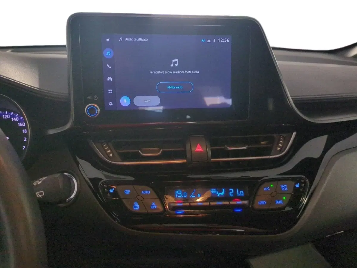 Toyota Toyota C-HR usata a Milano (15)