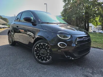 Fiat 500 1.0 hybrid La Prima nuova a La Spezia