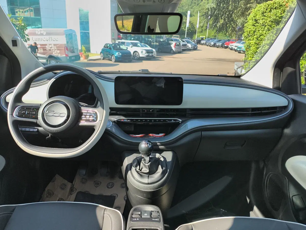 Fiat 500 nuova a La Spezia (7)