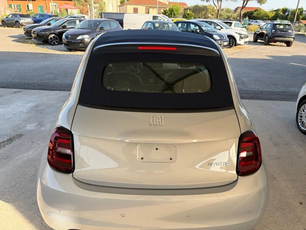 Fiat 500 Cabrio nuova a La Spezia (6)