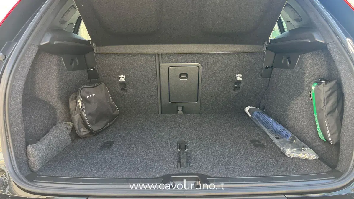 Volvo XC40 nuova a Ferrara (13)