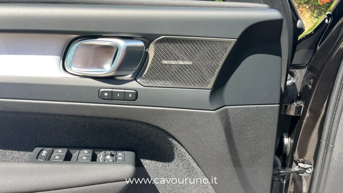 Volvo XC40 nuova a Ferrara (17)