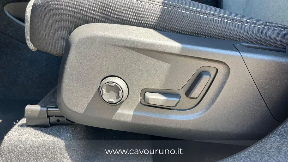Volvo XC40 nuova a Ferrara (18)