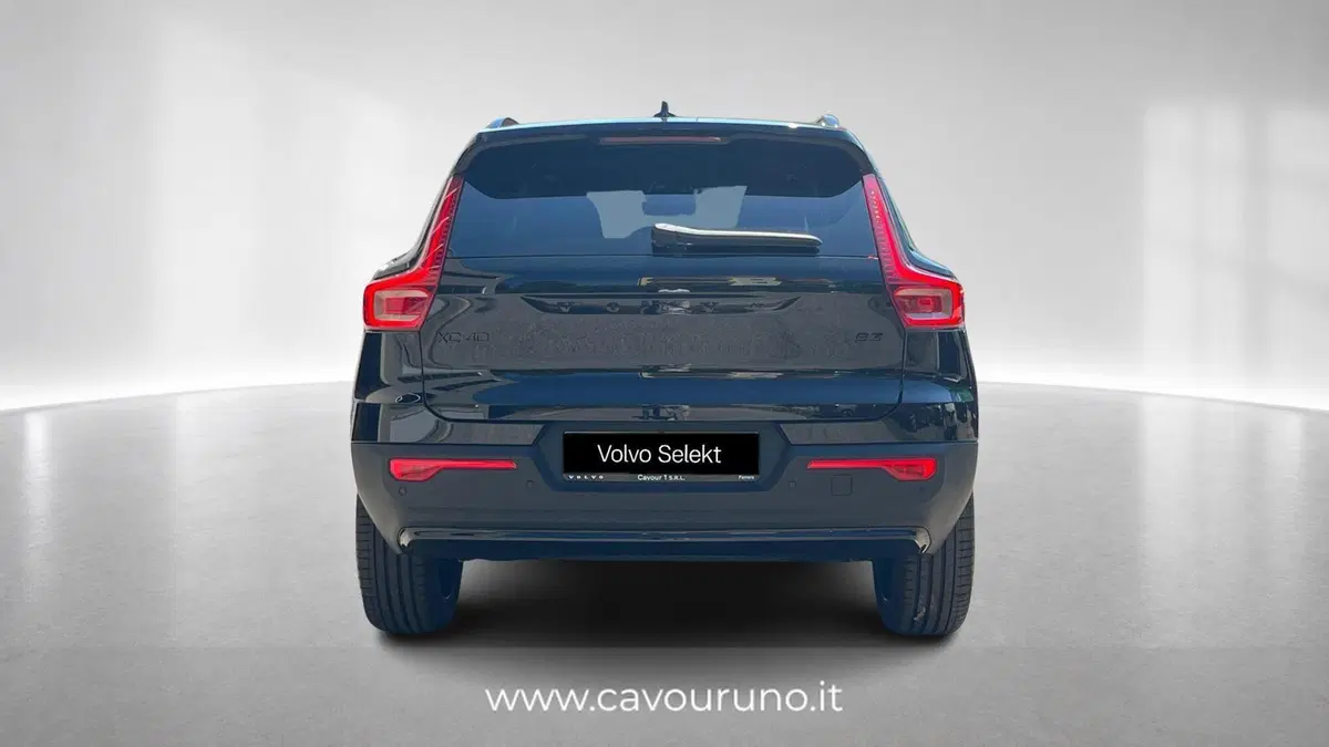Volvo XC40 nuova a Ferrara (7)