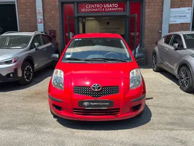 Toyota Yaris 1.3 3 porte Sol del 2007 usata a Imola