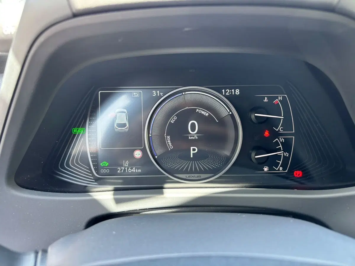 Lexus UX usata a Modena (9)
