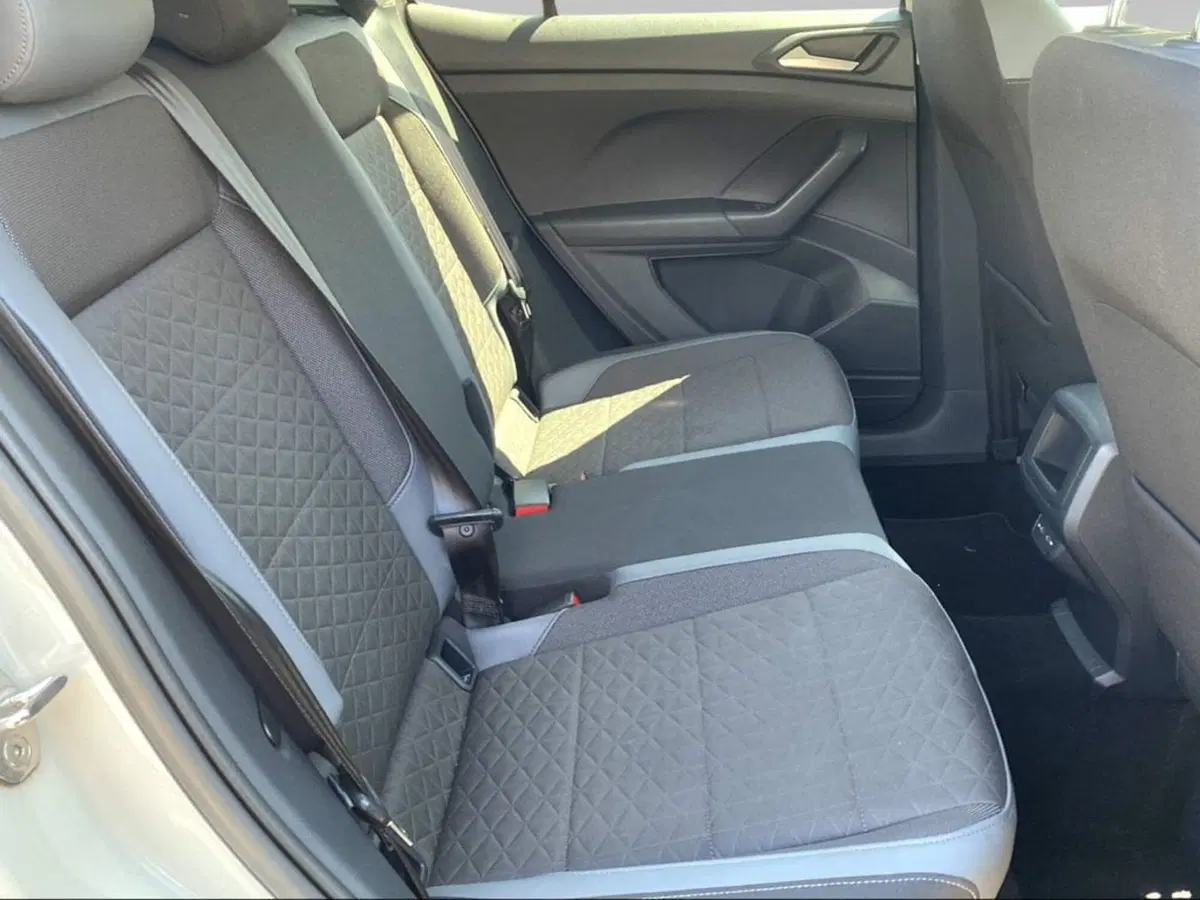 Volkswagen T-Cross usata a Livorno (11)