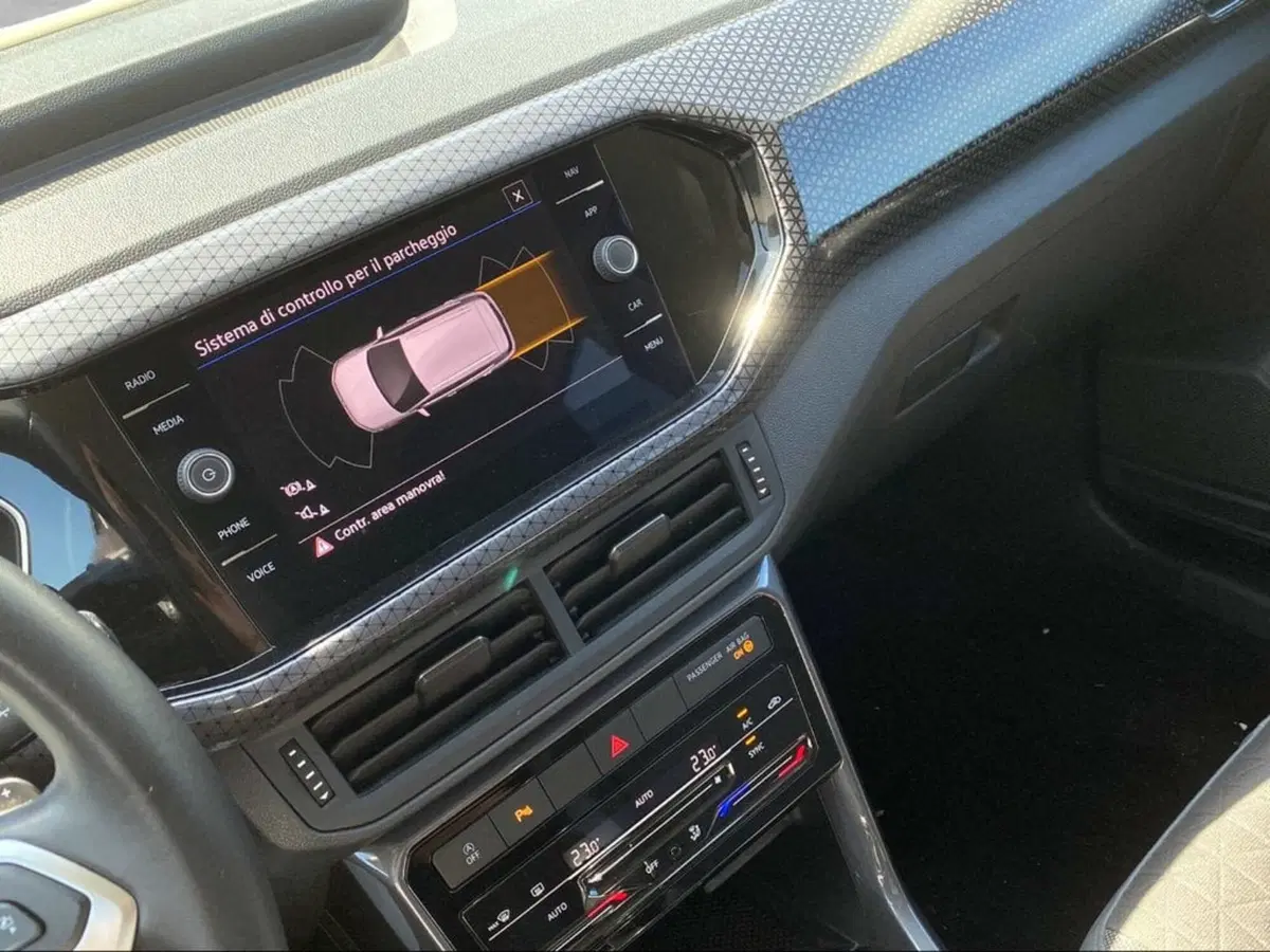 Volkswagen T-Cross usata a Livorno (14)