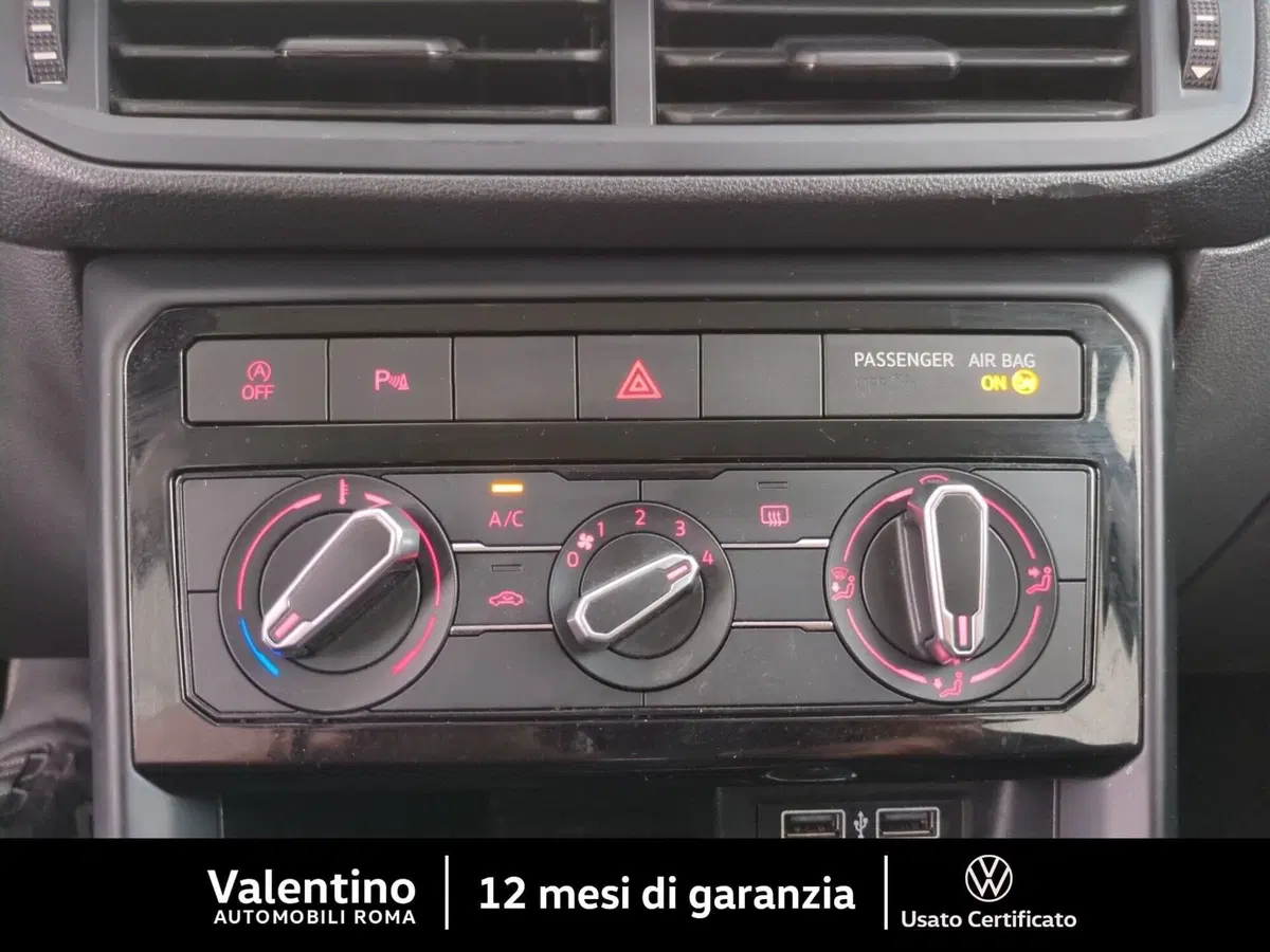 Volkswagen T-Cross usata a Roma (16)