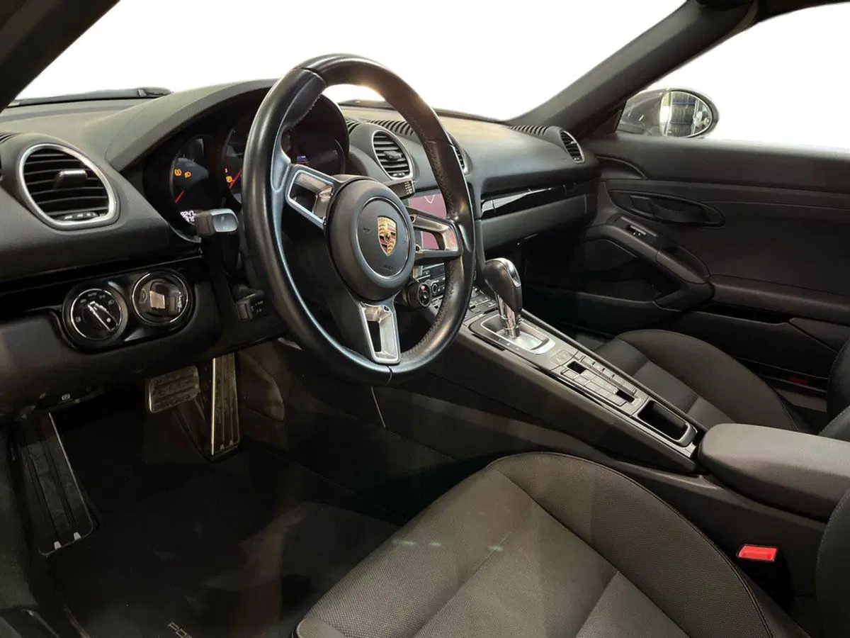 Porsche 718 Boxster  usata a Bari (10)
