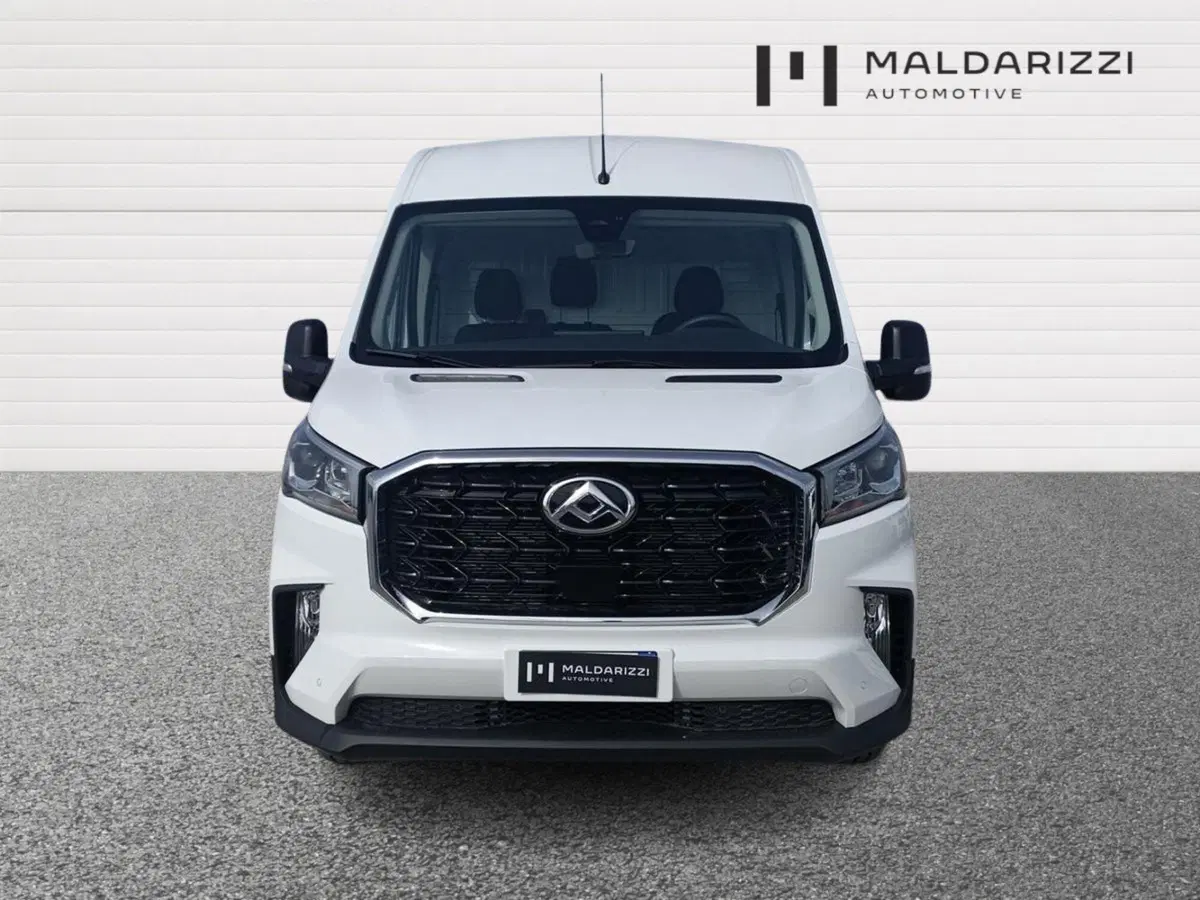 Maxus Deliver Furgone nuova a Bari (2)