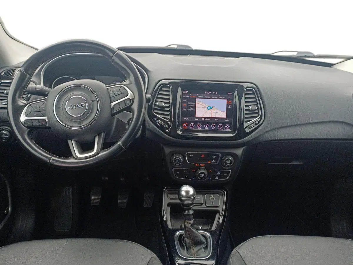 Jeep Compass usata a Bari (8)