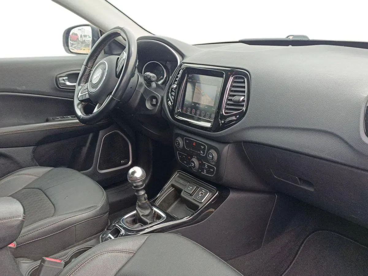 Jeep Compass usata a Bari (9)