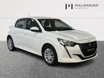 Peugeot 208 BlueHDi 100 Stop&amp;Start 5 porte Active del 2021 usata a Bari