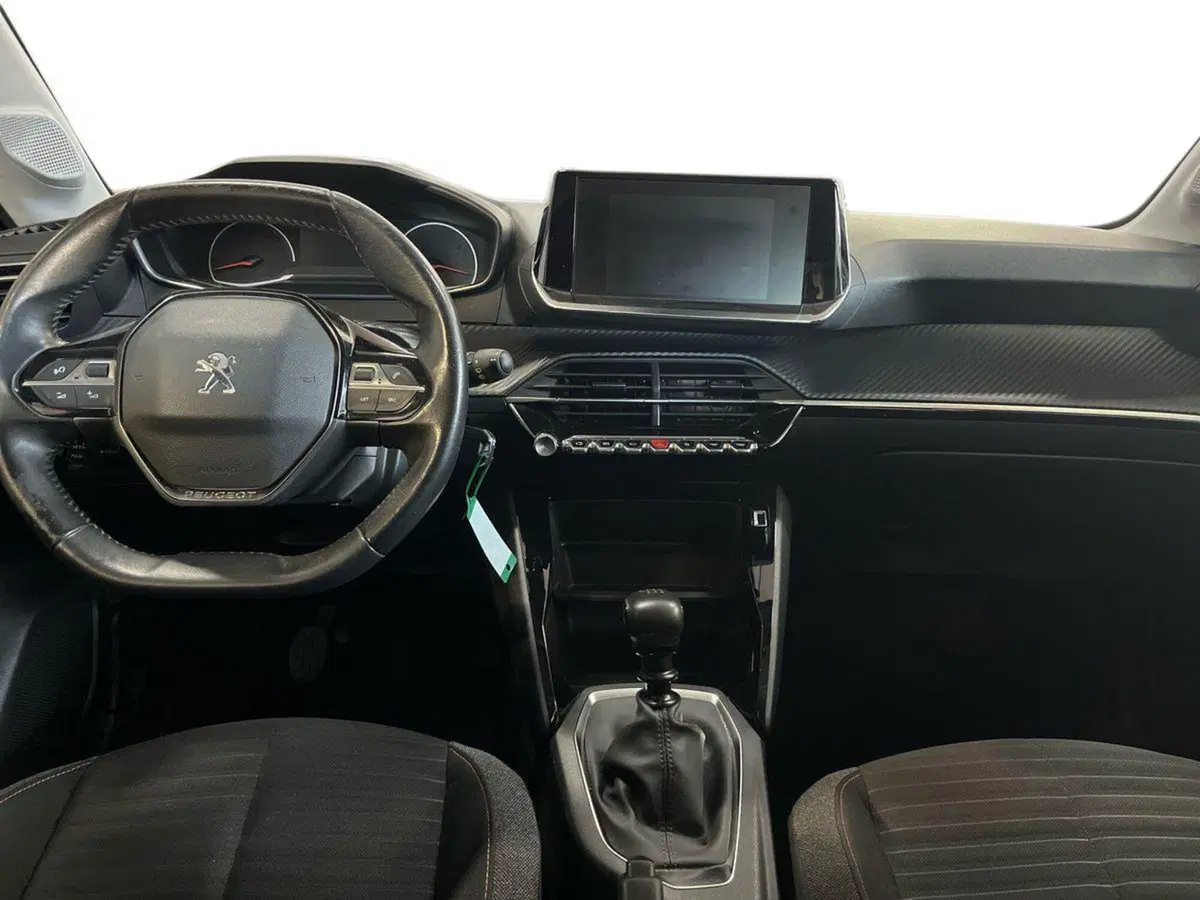 Peugeot 208 usata a Bari (8)