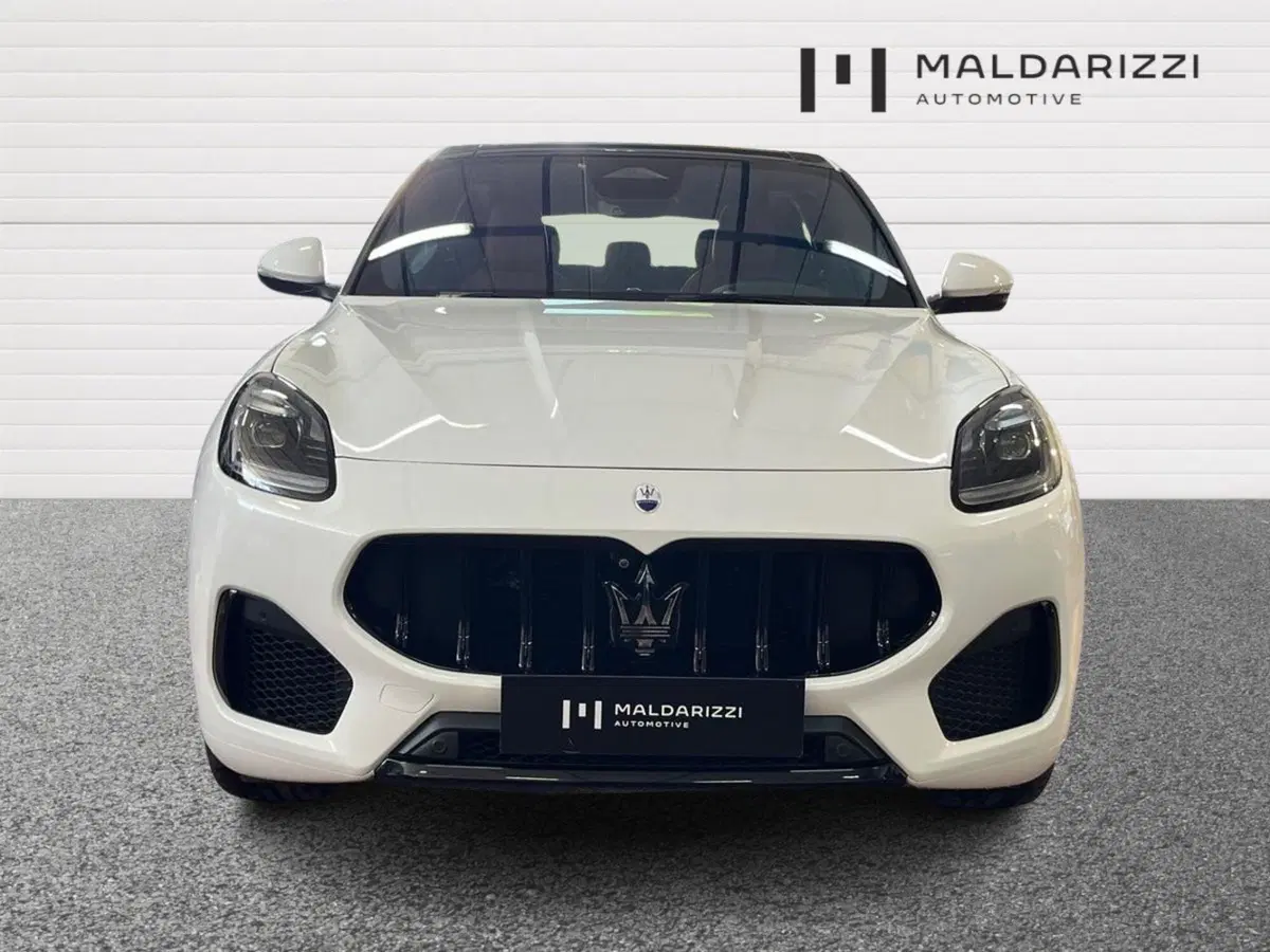 Maserati Grecale usata a Bari (2)