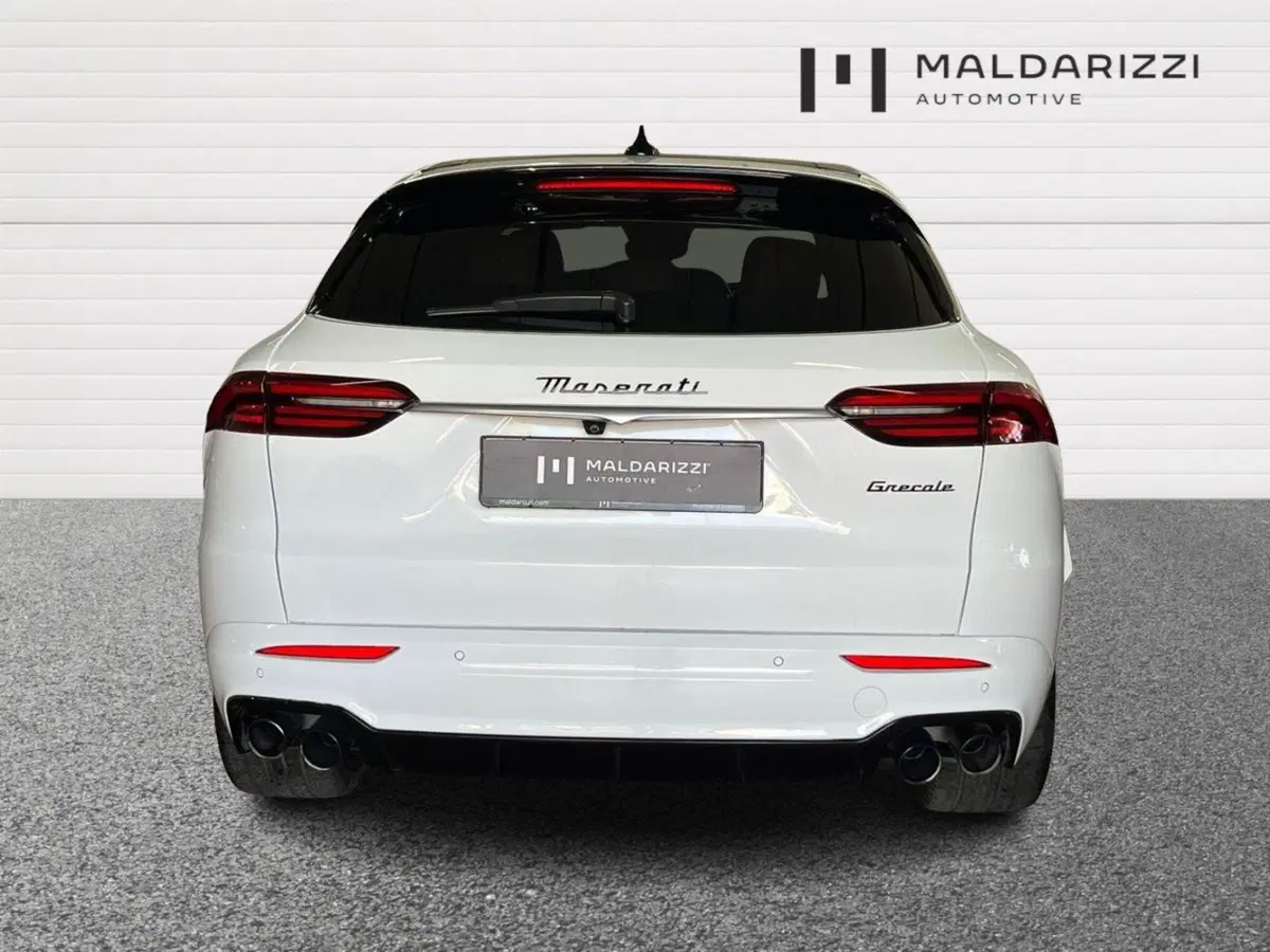 Maserati Grecale usata a Bari (3)