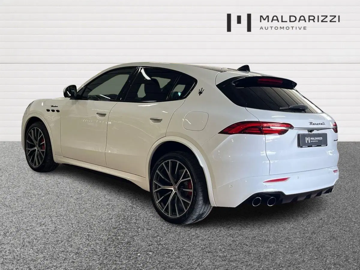 Maserati Grecale usata a Bari (4)
