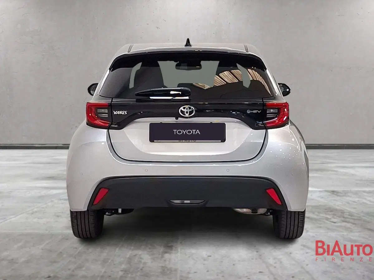 Toyota Yaris usata a Firenze (11)
