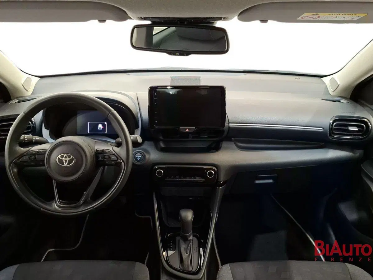 Toyota Yaris usata a Firenze (14)