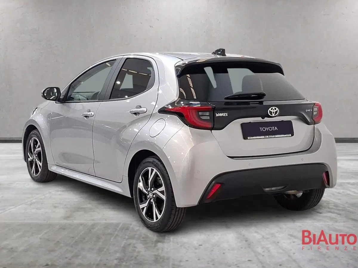 Toyota Yaris usata a Firenze (4)