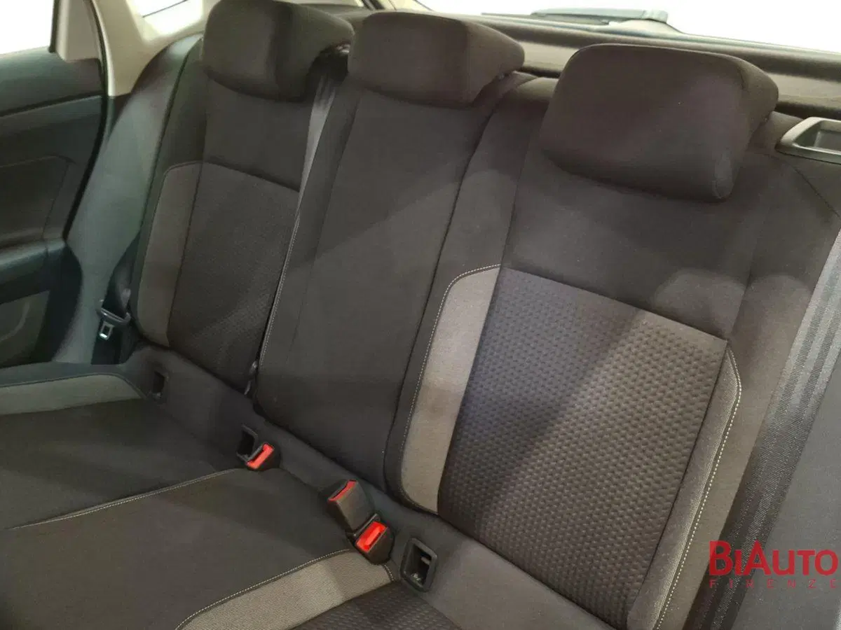 Volkswagen Polo usata a Firenze (10)