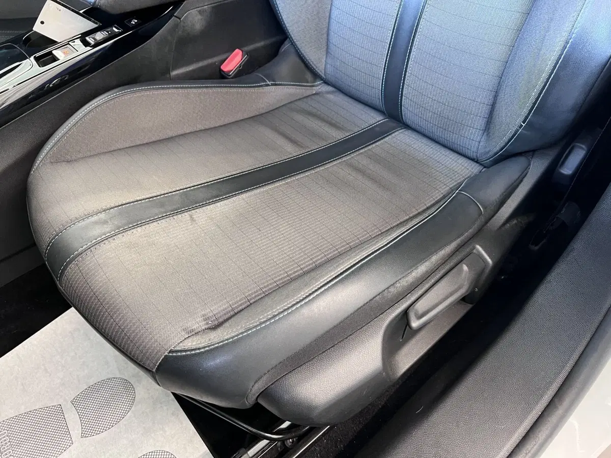 Peugeot 2008 usata a Bari (15)