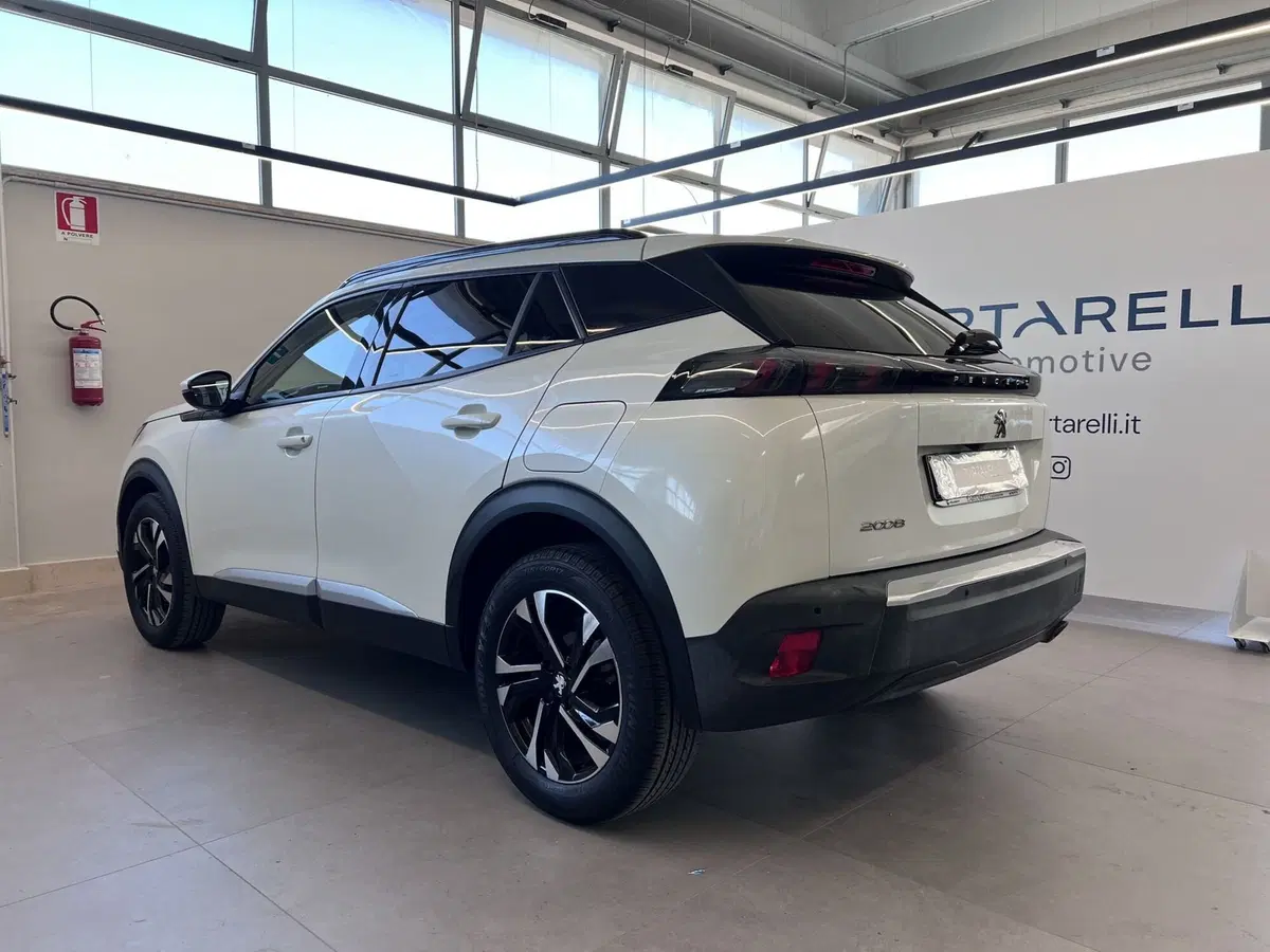 Peugeot 2008 usata a Bari (5)