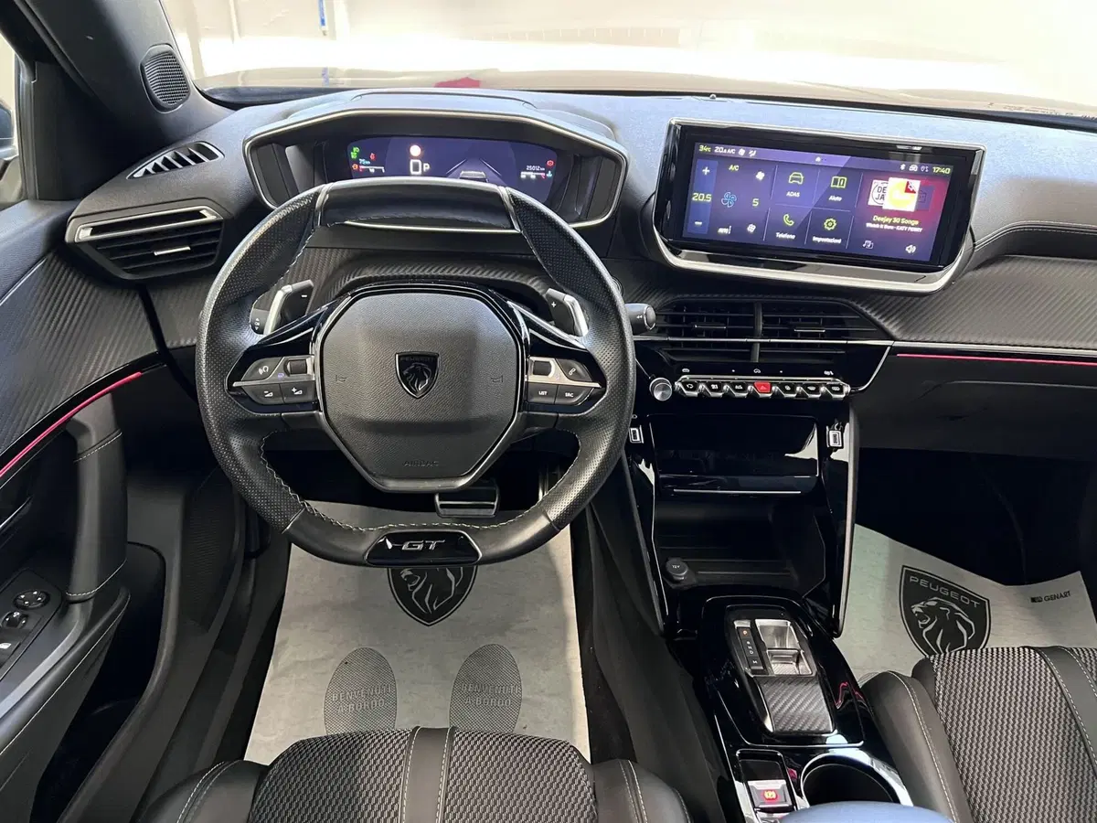Peugeot 2008 usata a Bari (18)