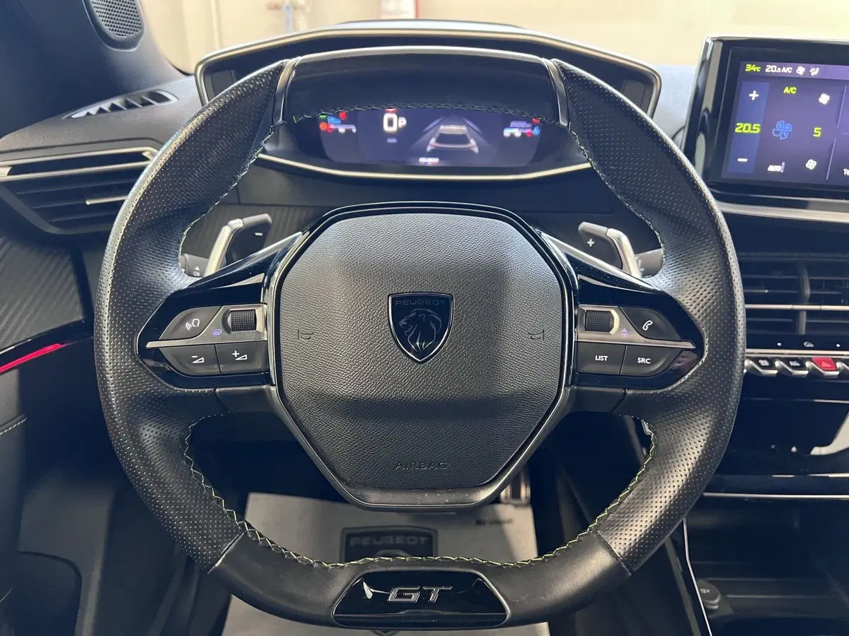 Peugeot 2008 usata a Bari (19)