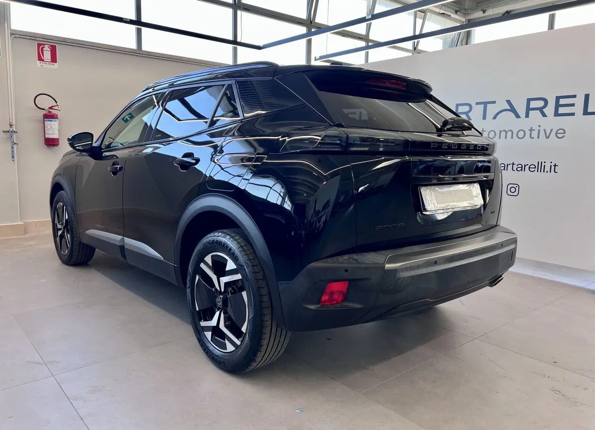 Peugeot 2008 usata a Bari (5)