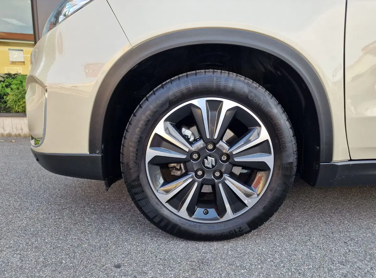 Suzuki Vitara usata a Milano (15)