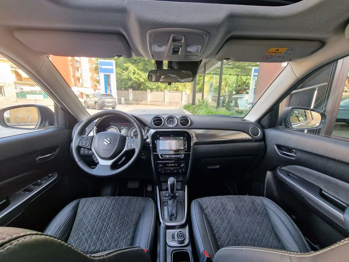 Suzuki Vitara usata a Milano (8)
