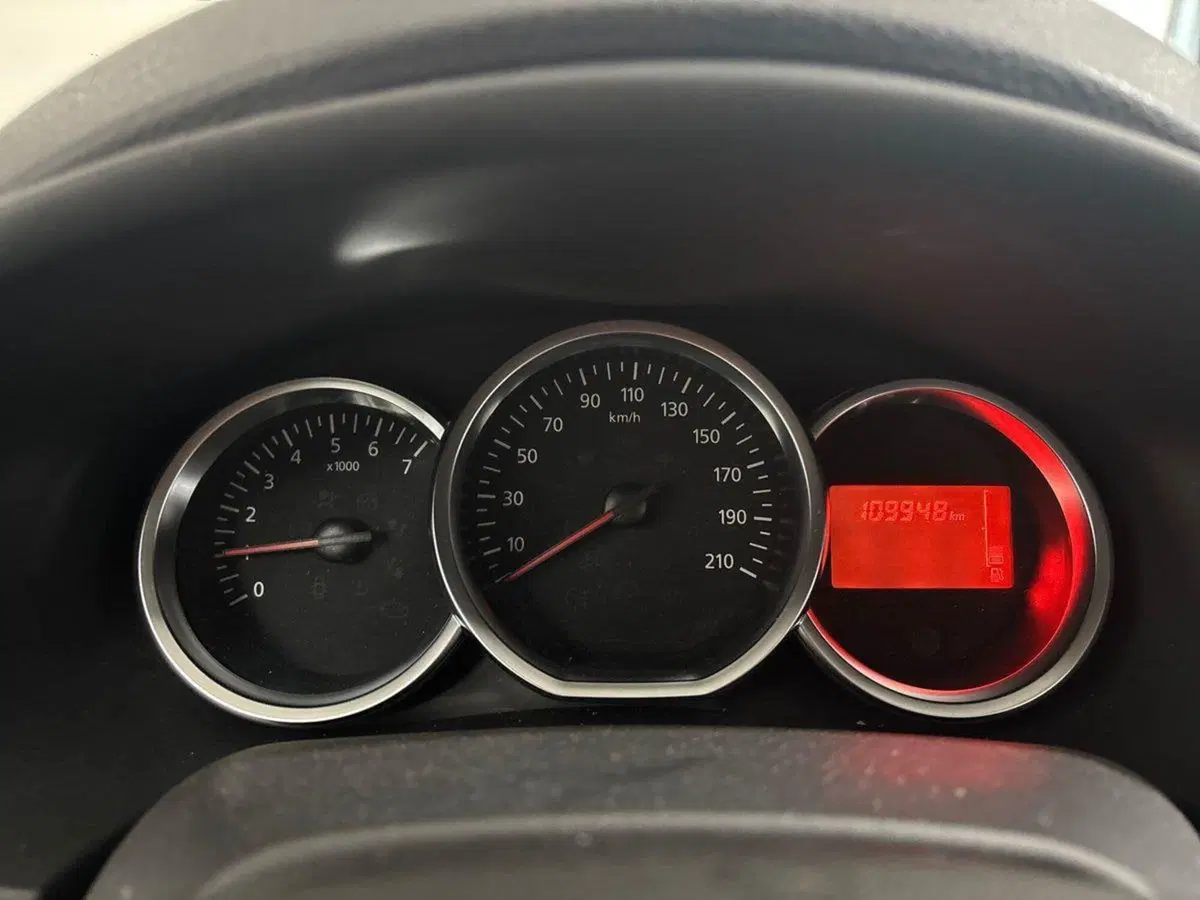 Dacia Sandero usata a Torino (8)