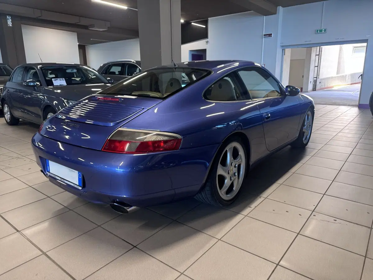 Porsche 911 Coupé usata a Messina (3)