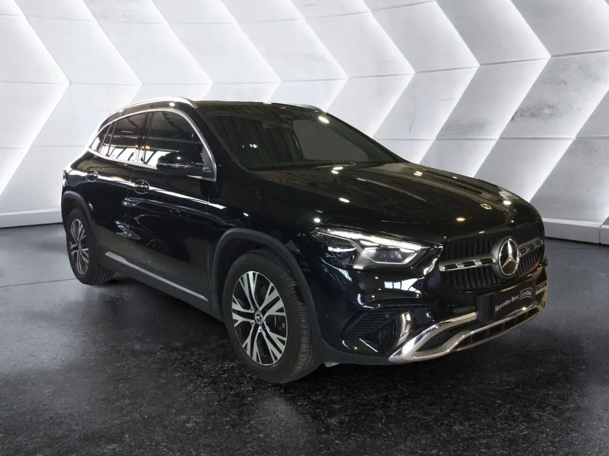 Mercedes-Benz GLA SUV usata a Caserta (3)
