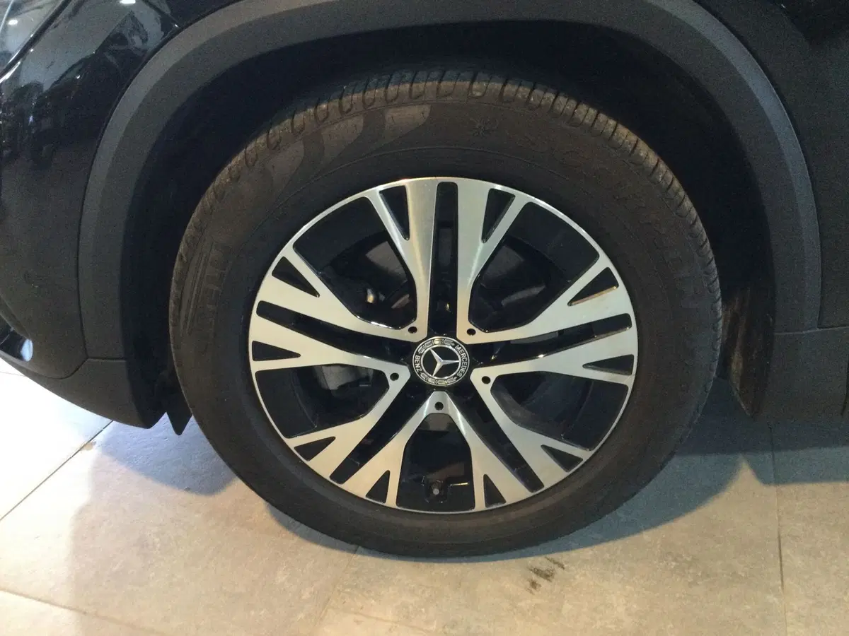 Mercedes-Benz GLA SUV usata a Caserta (8)